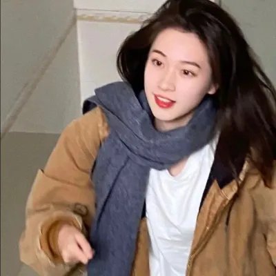 奔向月球焦点海报